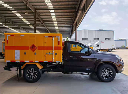 珠晖爆破器材运输车